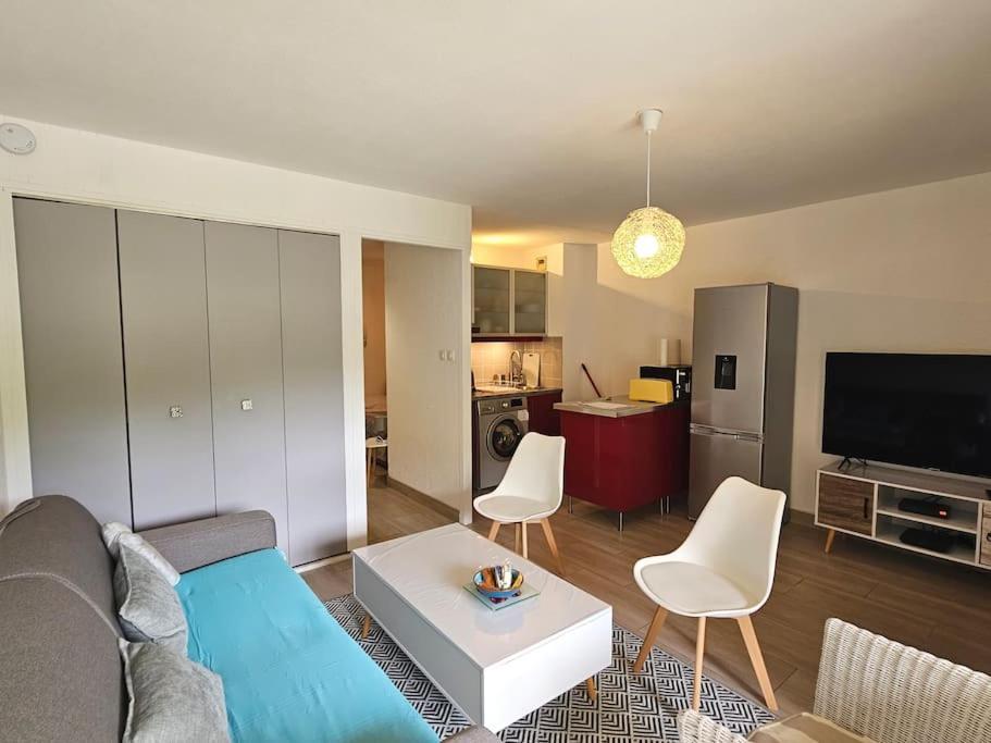 Petit Paradis Classe 3 Etoiles A 200M De La Plage! Terrasse-Wifi-Parking-Clim Saint-Mandrier-sur-Mer Buitenkant foto